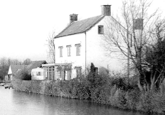 Dock House.