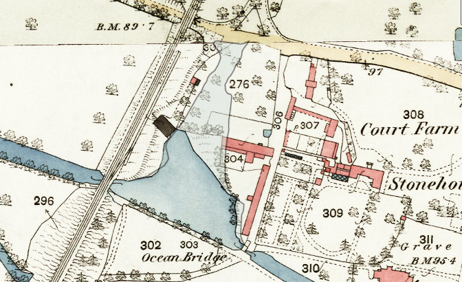 c1880 OS map (National Library of Scotland) with water boundary from 1839 Tithe Map superimposed