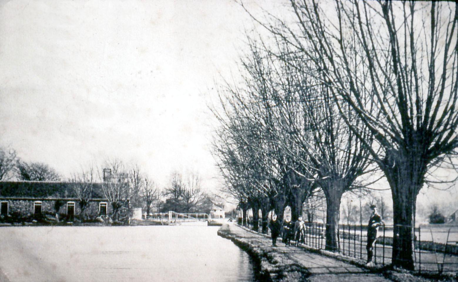 Ocean Towpath and Walkers