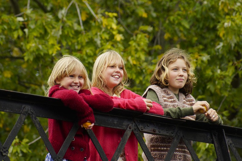 Children with apples on Hilly Orchard Bridge
(Blue Shand, Juno Shand & Sophia Zeal) Download audio here